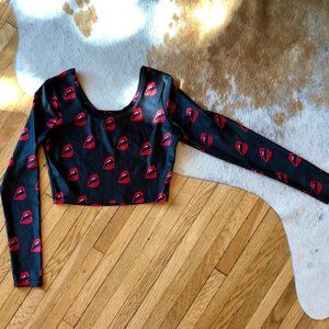 Lips crop top